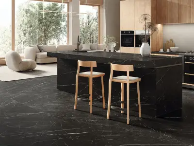 Venux Marquina