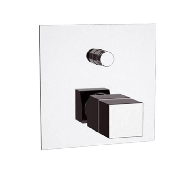 Смеситель термостатический для душа Remer Q-Elegance QT09