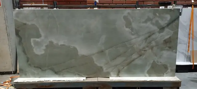 Reves De Rex Jade Glossy 6mm 120x280