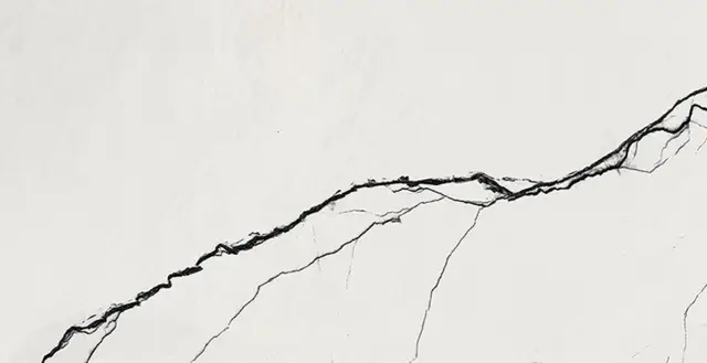 B&W Marble Breach High-Glossy 30x60